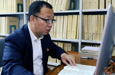  “光影擺渡人”范崔巖故事主人公：長春市圖書館館員 范崔巖