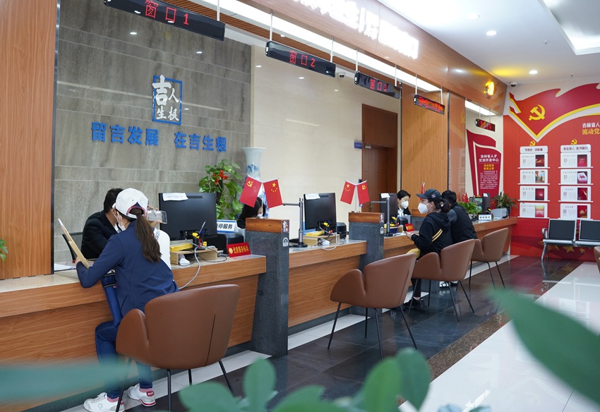 &ldquo;���ڼ��lͦ�õ���&rdquo;&mdash;&mdash;����ǧ�f�W�j��Ƹ��Ӽ���վ�F����������ʡ����d���D��