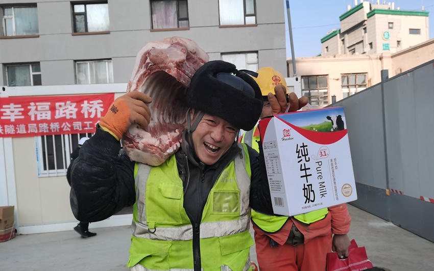 《工會情 過大年》。趙鑫 攝