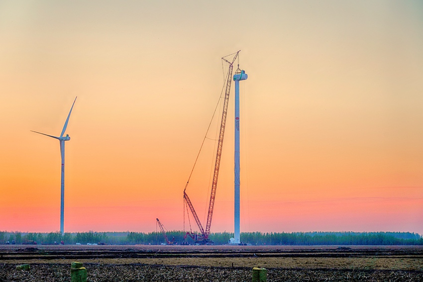 《雙遼那木風電》。蘇昊 攝