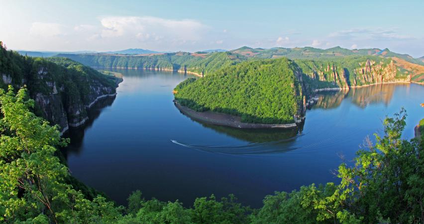 白山湖仁義風景區。