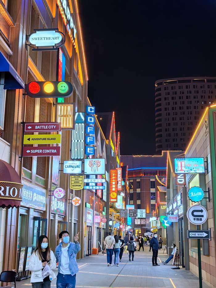 國泰Rio Mall吸引著年輕人“打卡”。人民網 李洋攝