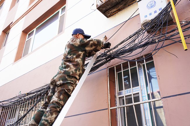 “飛線”集中捆扎。