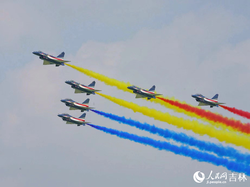 2023年空軍航空開放活動·長春航空展開幕。人民網記者 李洋攝
