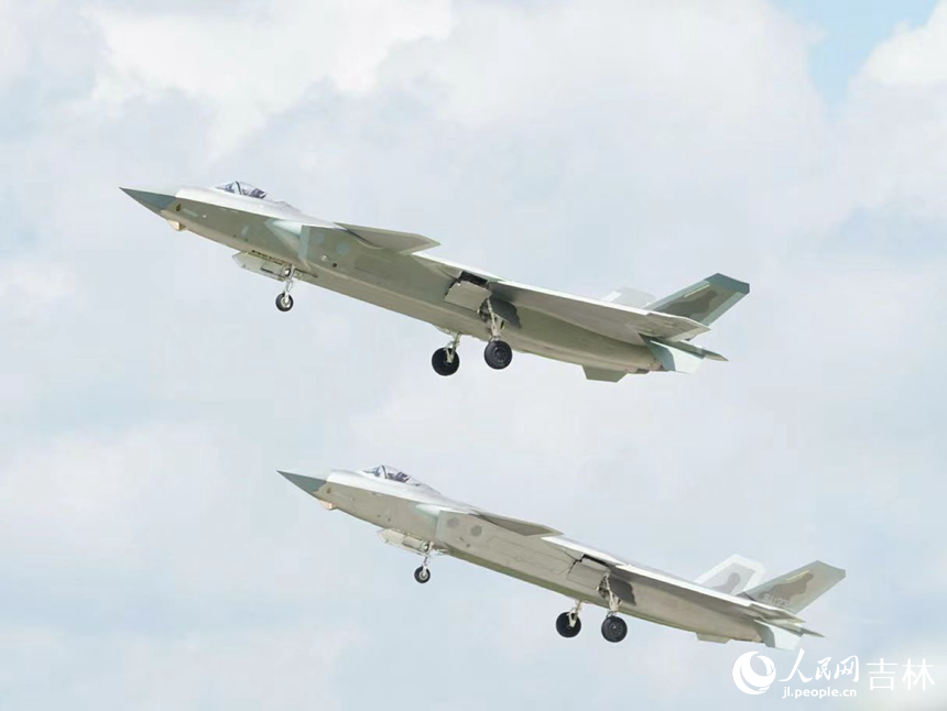 2023年空軍航空開放活動·長春航空展開幕。人民網記者 李洋攝