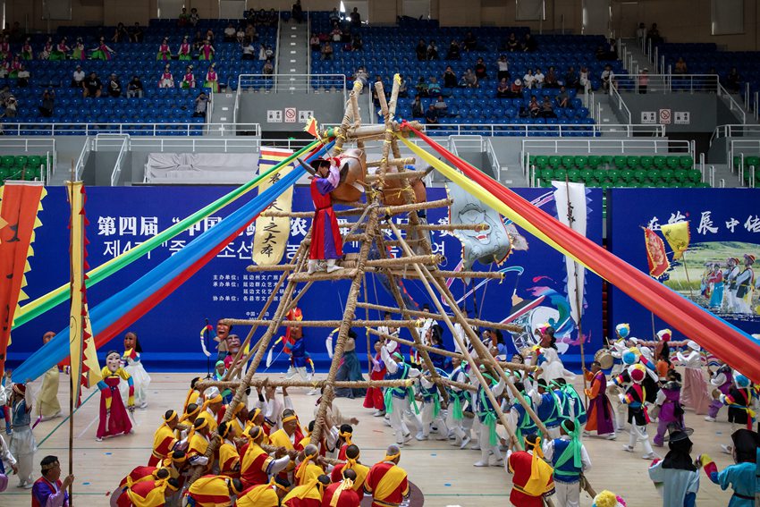 第四屆中國朝鮮族農樂舞大賽。（資料圖片。安圖縣文化館供圖）