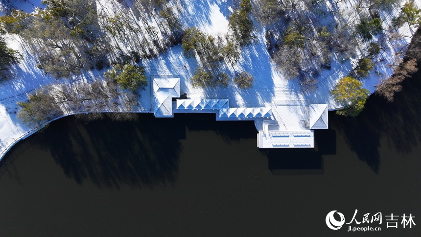 雪后長春，美景如畫。人民網記者 李成偉攝