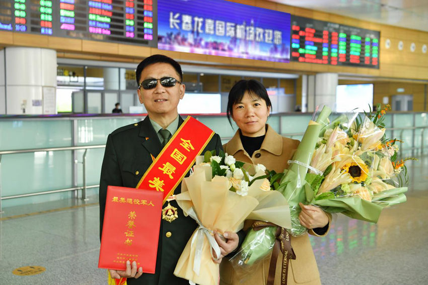 全國“最美退役軍人”王琦載譽歸來。