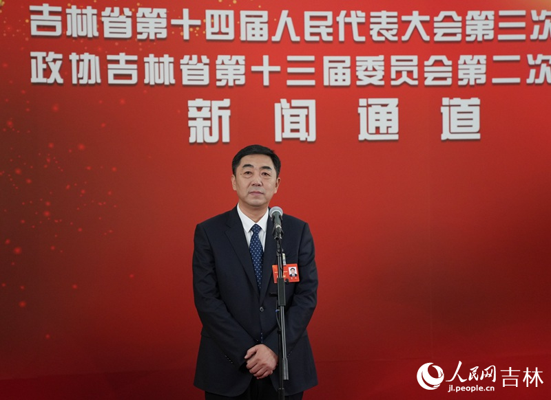 吉林省政協委員、長春市副市長、民建長春市委會主委曹武。人民網記者 李洋攝