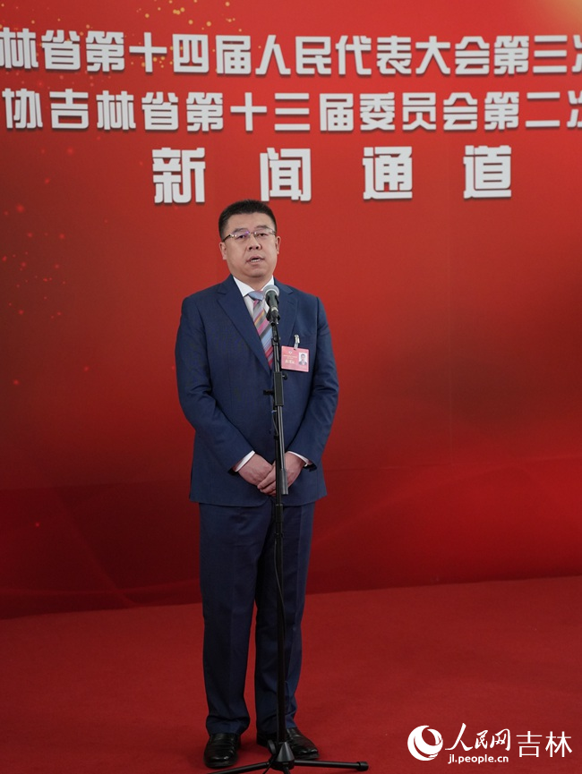 吉林省政協委員、通化東寶藥業股份有限公司董事長冷春生。人民網記者李洋攝