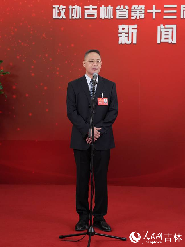 吉林省人大代表、長影集團黨委書記、董事長莊嚴。人民網記者 李洋攝