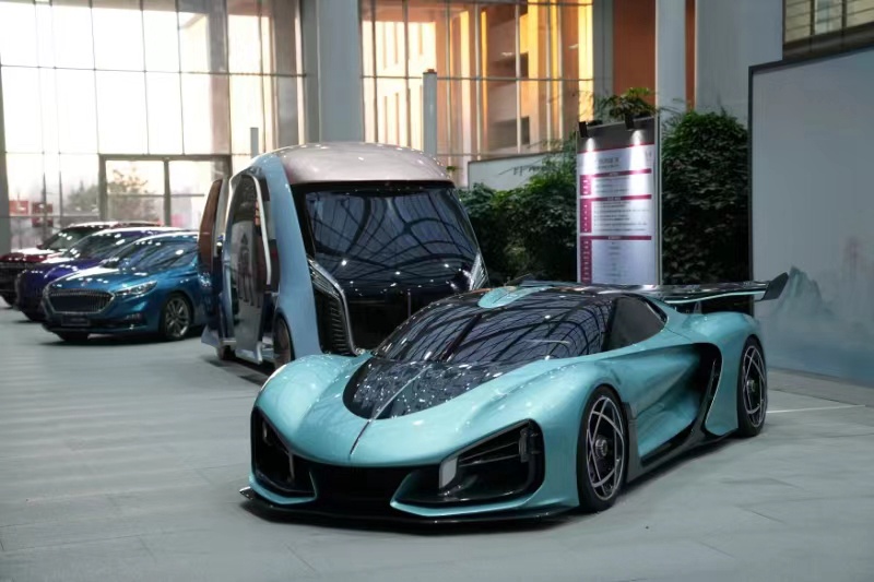 中國一汽NBD總部大樓紅旗展車區。人民網記者 李洋攝