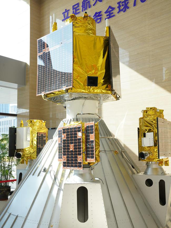 吉林一號衛星模型。人民網記者 李洋攝