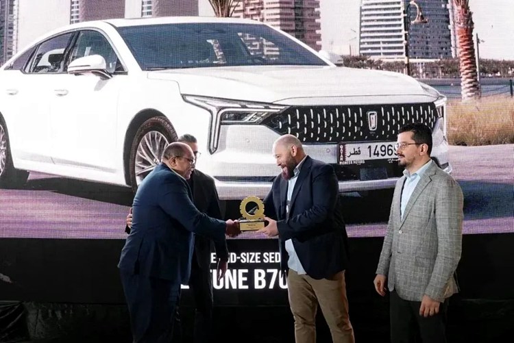 奔騰B70斬獲卡塔爾年度最佳中級轎車大獎。