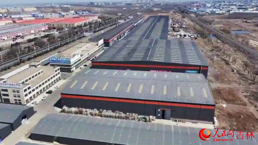 俯瞰中澳城建材大市場。石天蛟攝