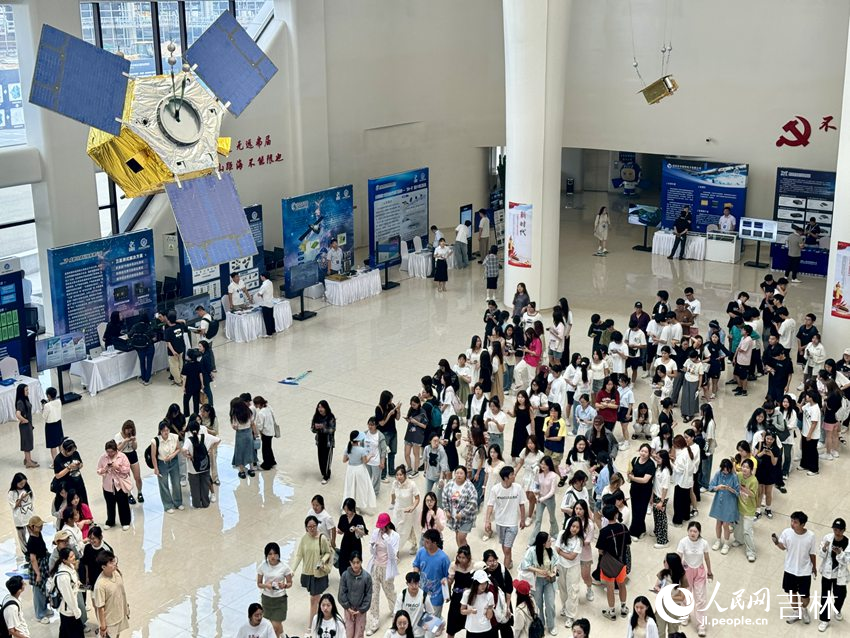 公眾開放日活動。人民網記者 李思玥攝