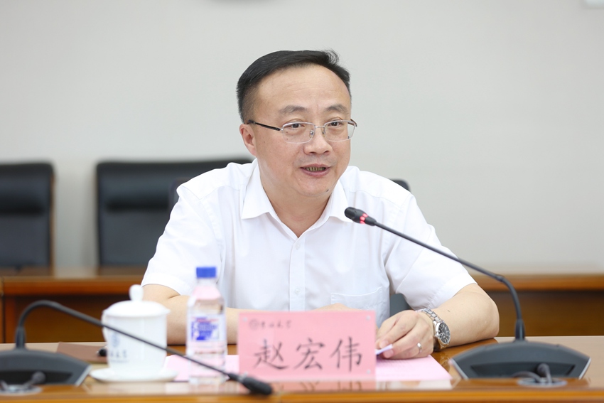 吉林大學黨委常委、副校長趙宏偉致辭。（吉林省科協供圖）