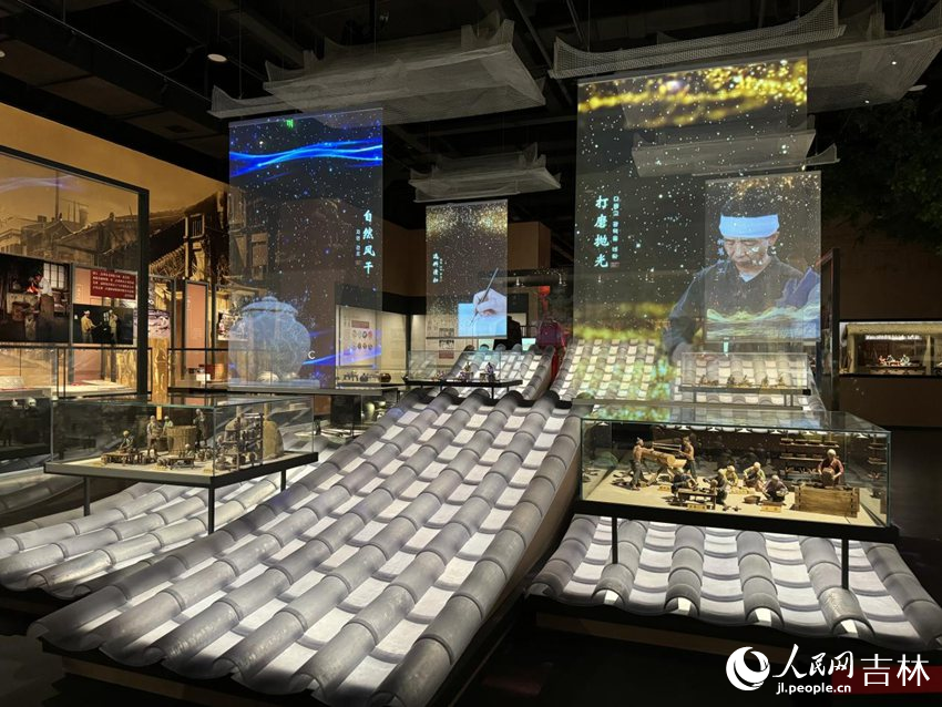 朝鮮族工藝展示。人民網記者 李思玥攝