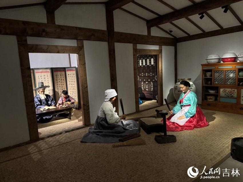 朝鮮族人民生活場景還原。人民網記者 李思玥攝