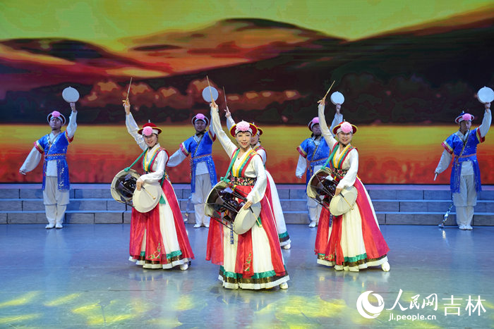 朝鮮族象帽舞表演。人民網記者 李洋攝