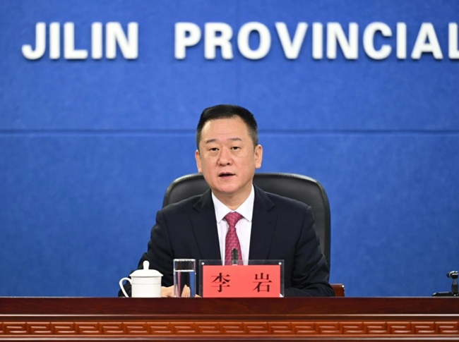 吉林省科技廳廳長李巖。