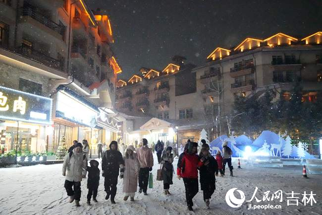 長白山雪街。人民網記者 李洋攝