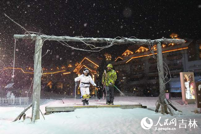 長白山雪街。人民網記者 李洋攝