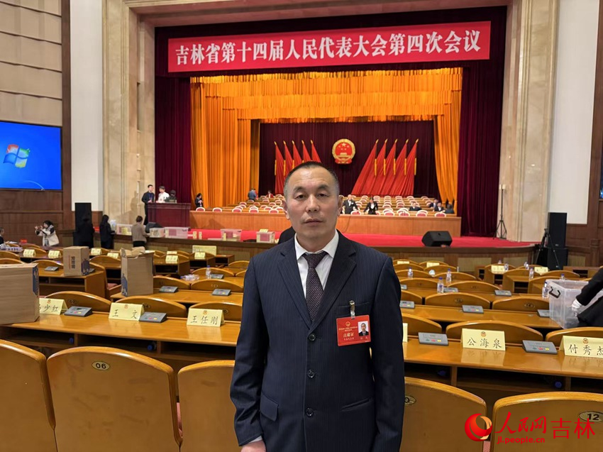 吉林省人大代表、榆樹市大坡鎮孫老樂種植家庭農場負責人孫民。人民網記者 李思玥攝