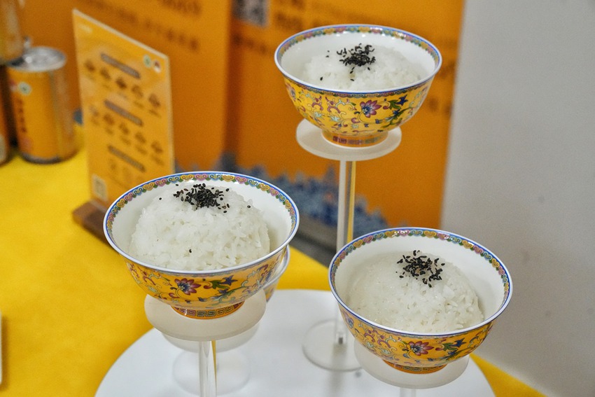 “九臺貢米”產品展示。人民網記者 李洋攝