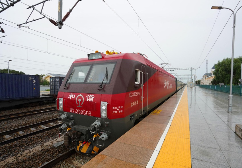“鎮賚莫莫格號”列車。鎮賚縣委宣傳部供圖（資料圖片）