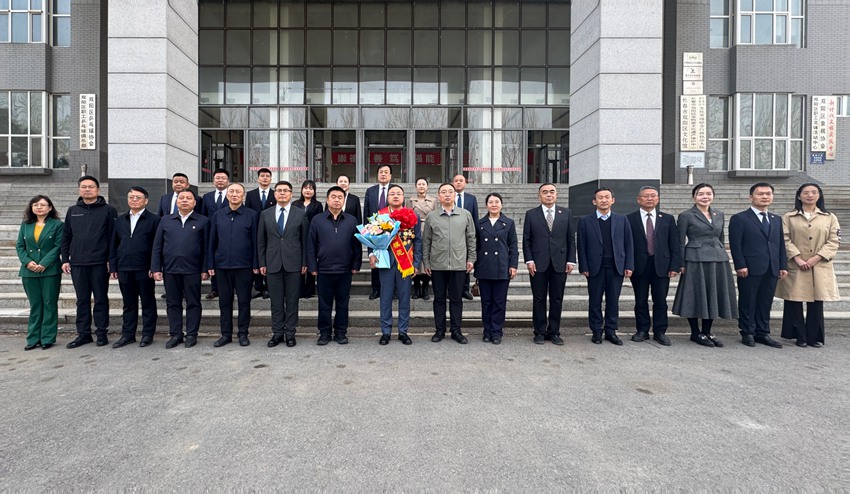 長春科技學院舉行劉洋教授榮歸校園歡迎儀式。人民網記者 李思玥攝