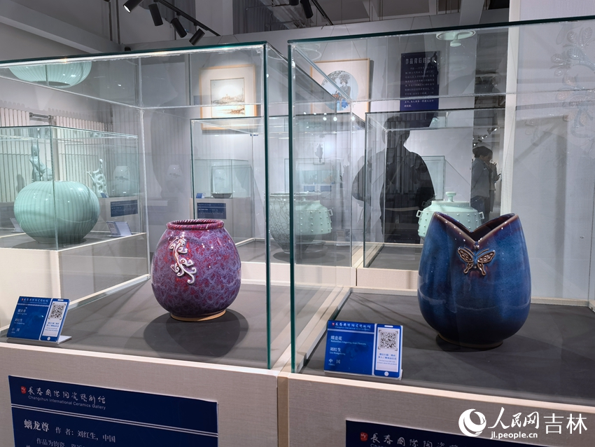 長春國際陶瓷藝術館館藏作品。人民網記者 馬俊華攝