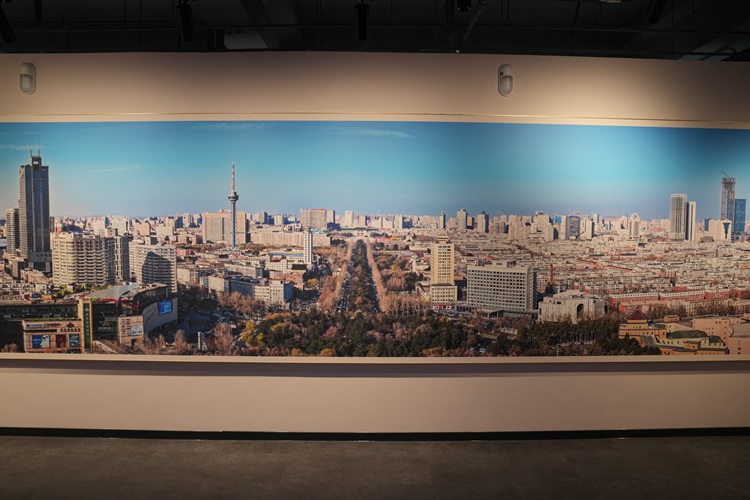 《長春時間》展廳。人民網記者 李洋攝