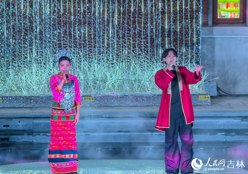 歌曲表演《美麗海南》。人民網記者 馬俊華攝