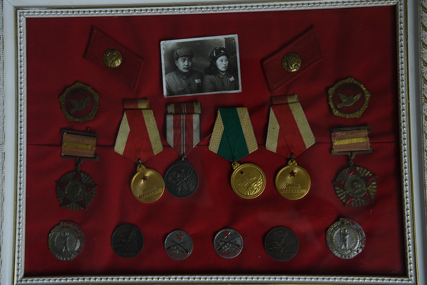 抗戰老兵陳茂芳榮獲軍功章、紀念章等