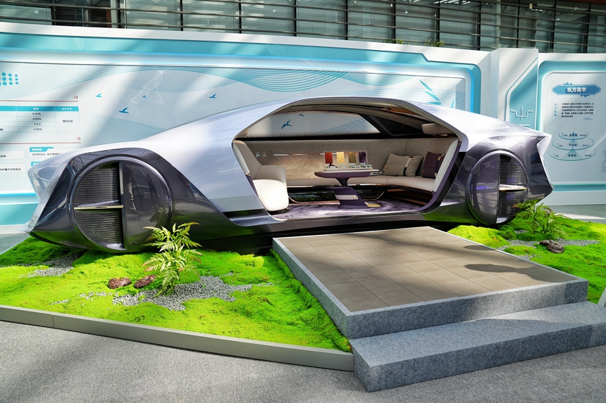 中國一汽創新成果匯報展上的健康生態艙。人民網記者 李洋攝
