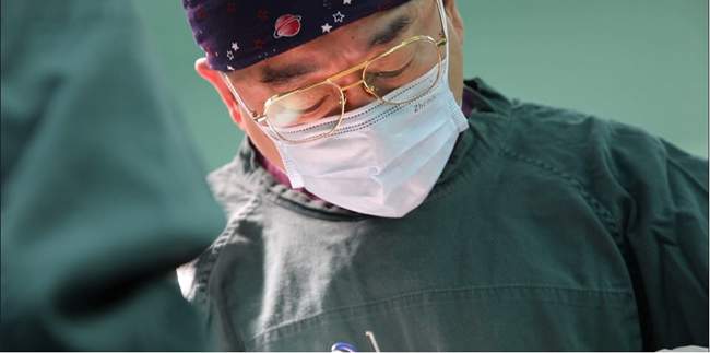 國文醫療集團黨委副書記、院長 楊躍