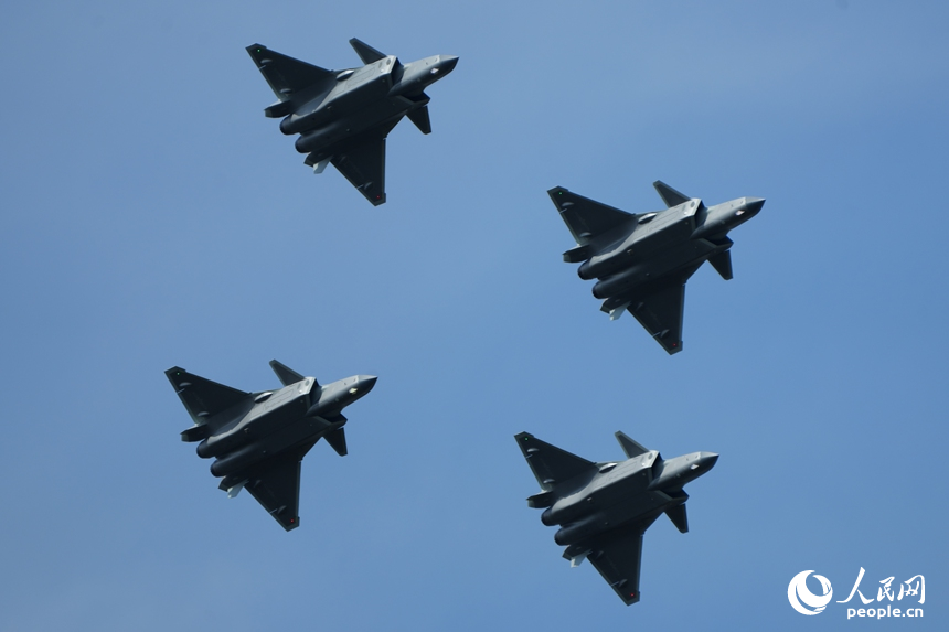 2025年空軍航空開放活動和長春航空展開幕。人民網記者 李洋攝