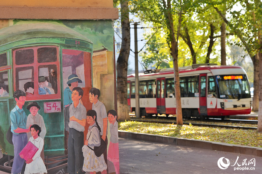 54路電車沿線景觀。人民網記者 李洋攝