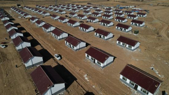吉林省舒蘭市開原鎮新開村異址重建房屋整齊排列。舒蘭市開原鎮供圖